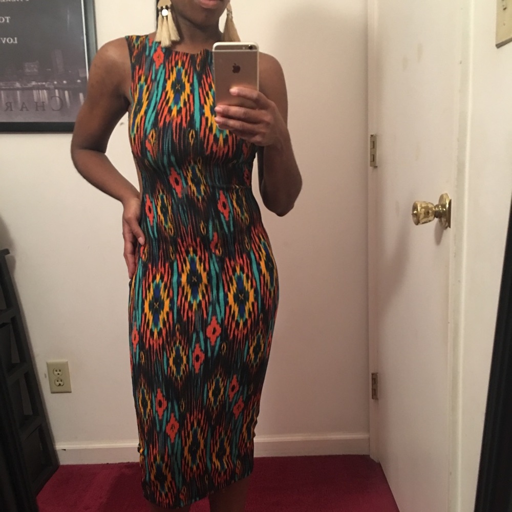 Fashion Nova Backless Midi Dress Size S